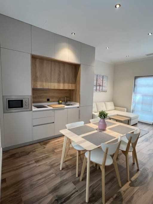 Deluxe Twobedroom Apartment Seville Downtown Экстерьер фото