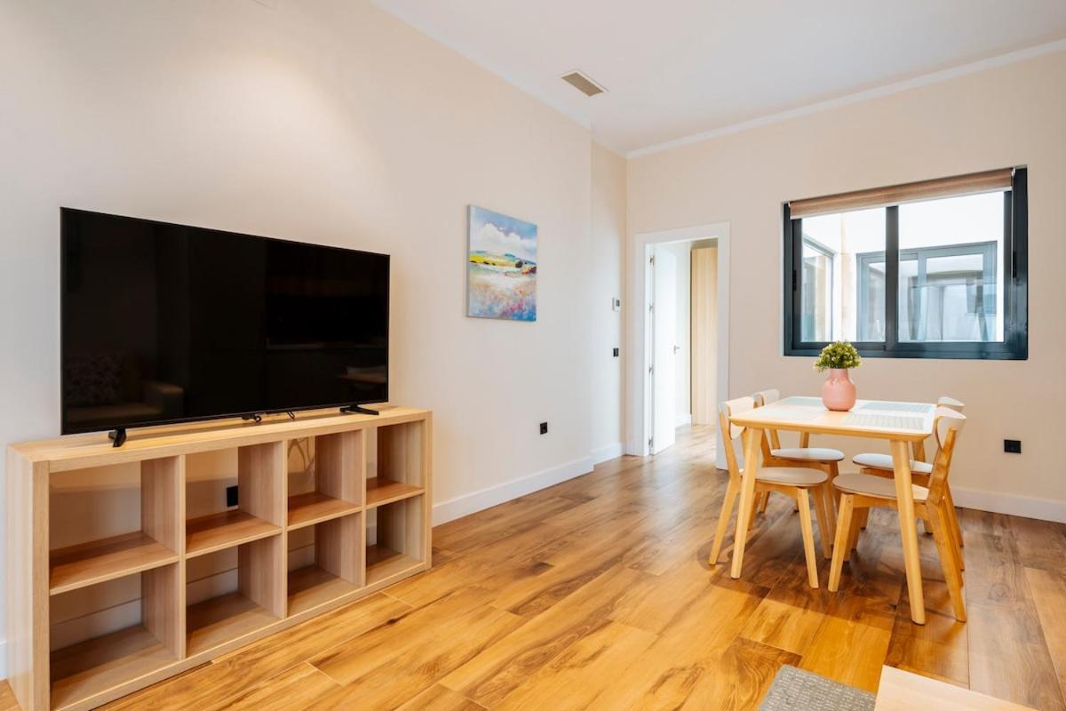 Deluxe Twobedroom Apartment Seville Downtown Экстерьер фото